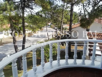Moradia T4 para Venda em Vau