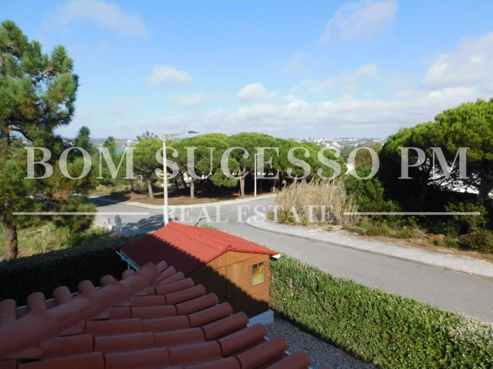 Moradia T4 para Venda em Vau Foto 32