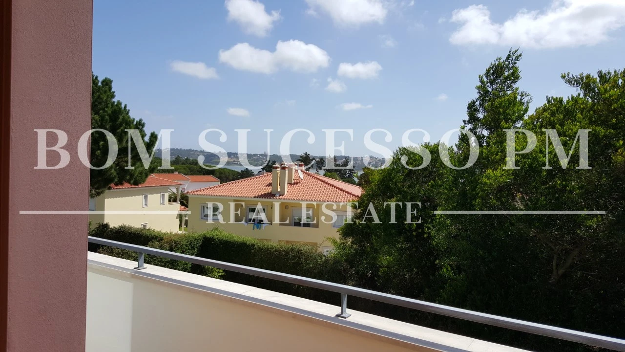 Moradia T3 para Venda em Vau Foto 9