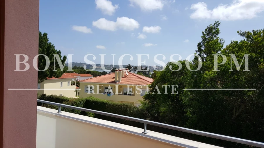 Moradia T3 para Venda em Vau Foto 9