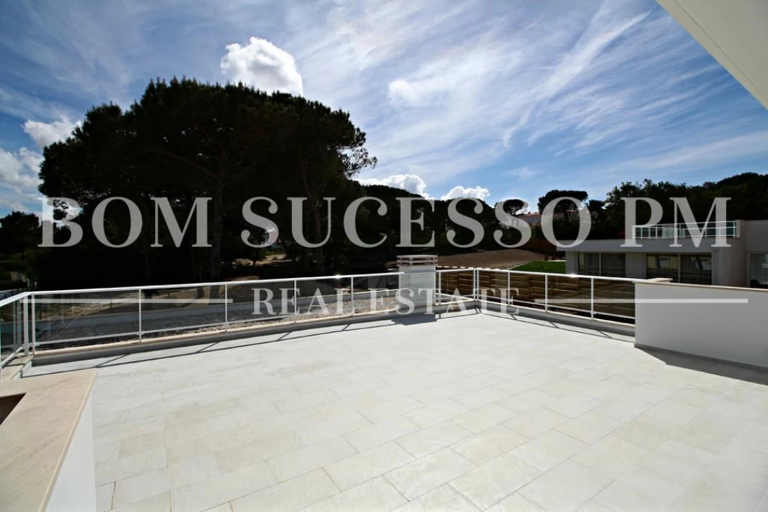 Moradia T4 para Venda em Vau Foto 7