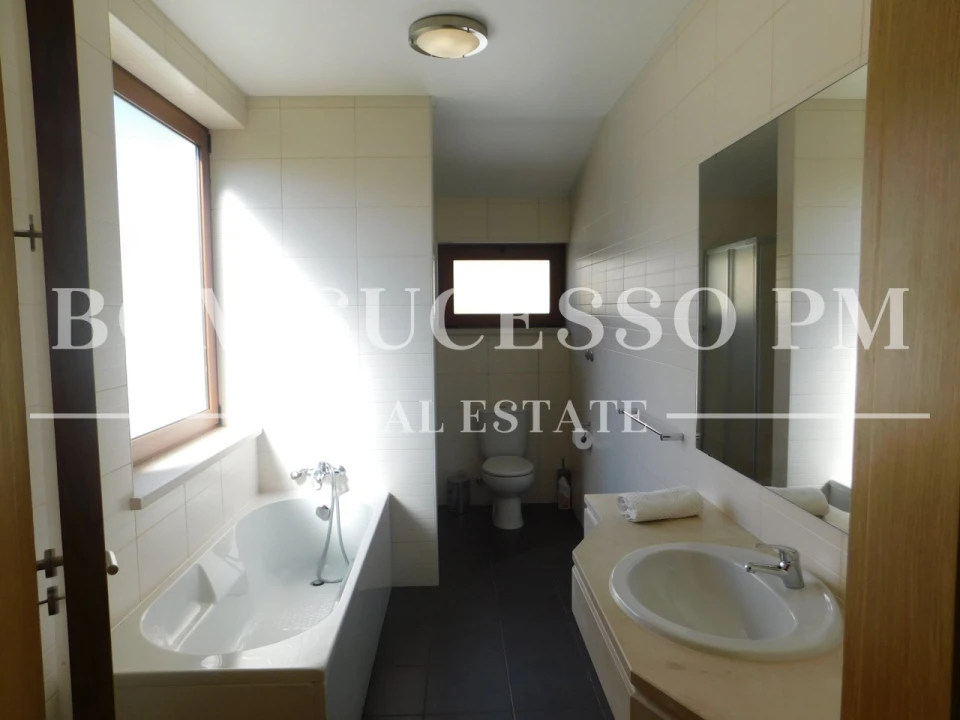 Moradia T3 para Venda em Vau Foto 23