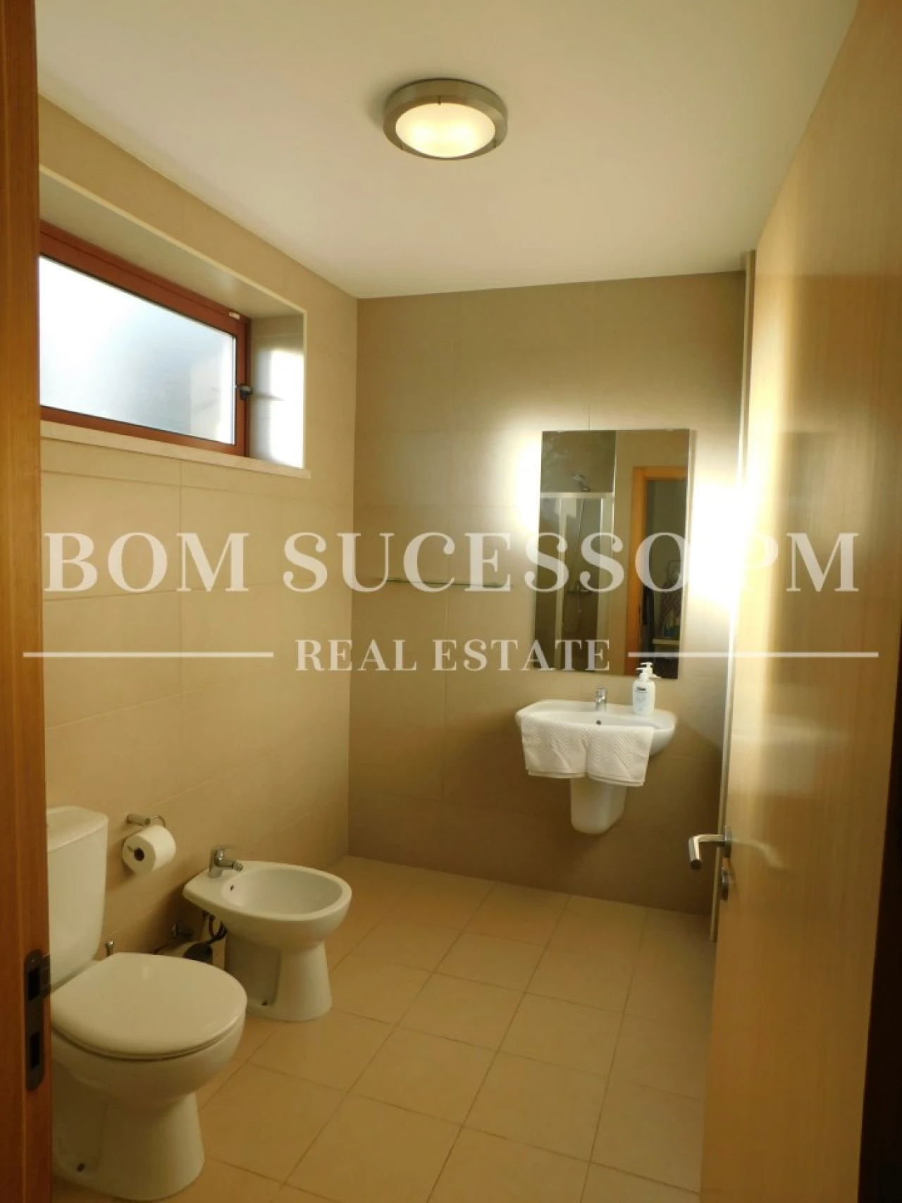 Moradia T3 para Venda em Vau Foto 29