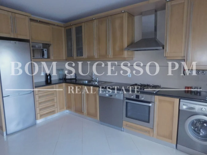 Moradia T4 para Venda em Vau Foto 9