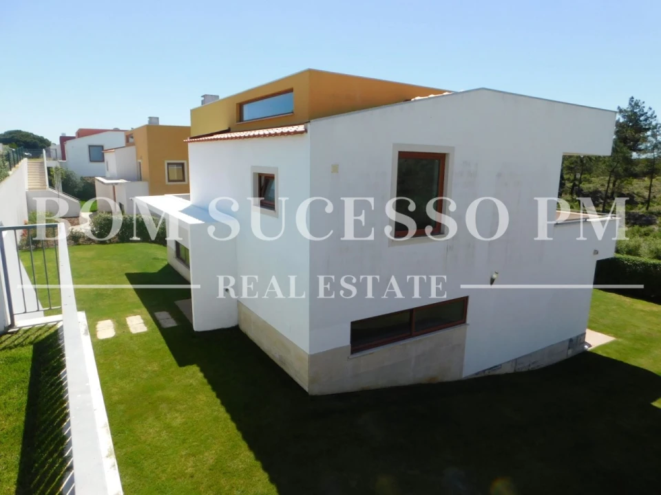 Moradia T3 para Venda em Vau Foto 23