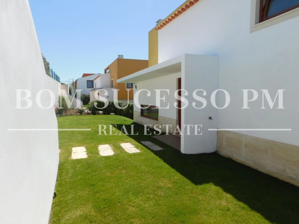 Moradia T3 para Venda em Vau Foto 24