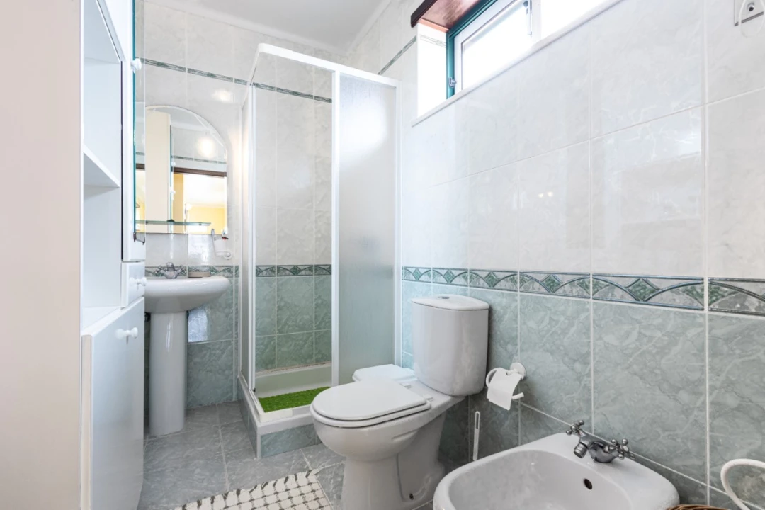 Moradia T4 para Venda em Lavos Foto 21