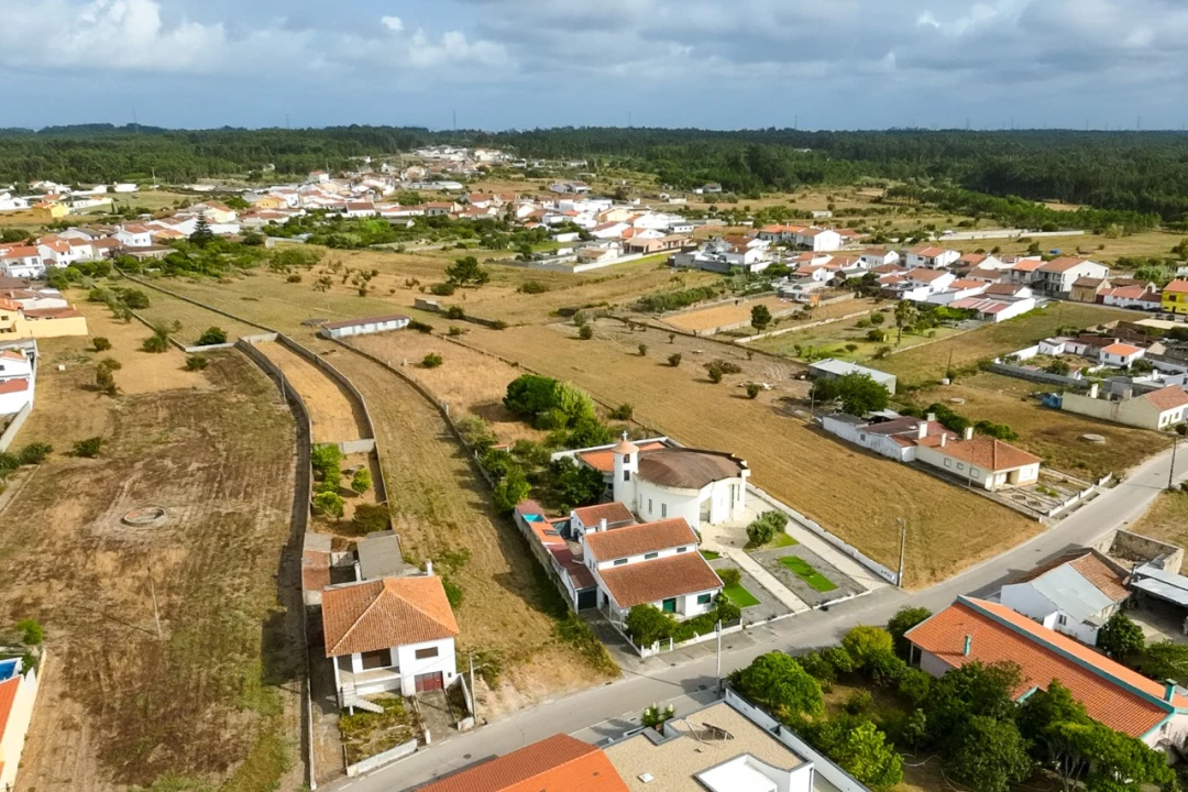 Moradia T4 para Venda em Lavos Foto 28