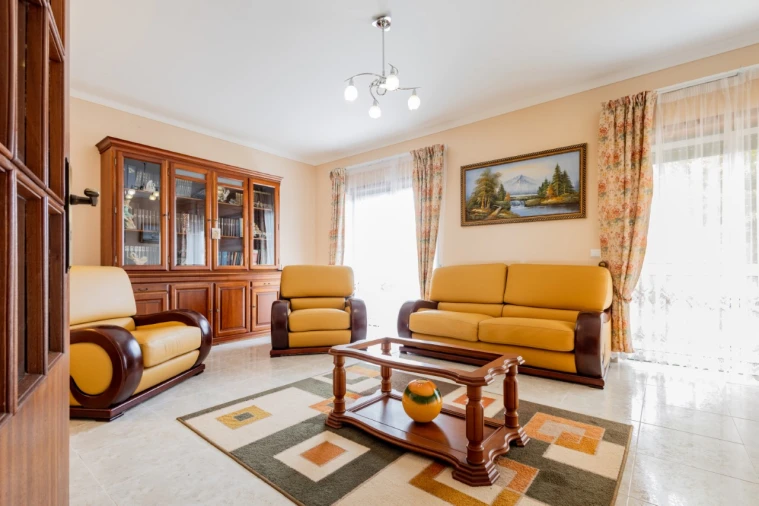 Moradia T4 para Venda em Lavos Foto 3