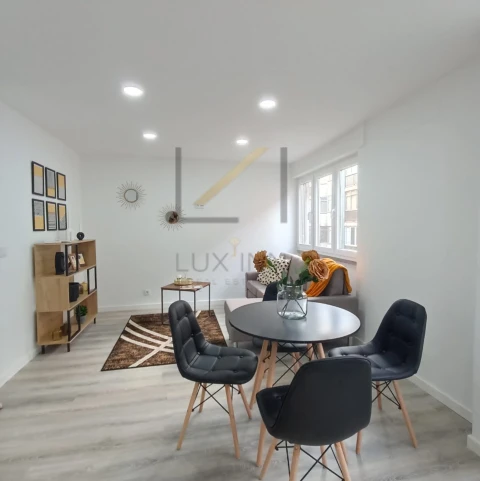Apartamento T3 para Venda em Benfica