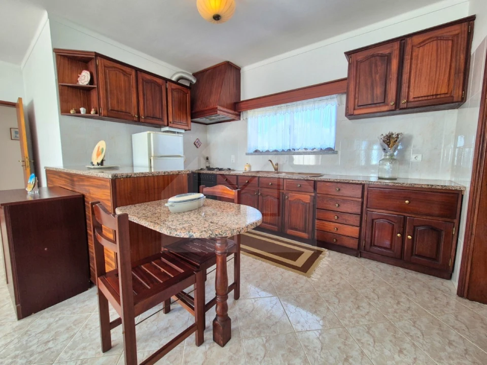 Moradia T3 para Venda em Reguengo Grande Foto 2