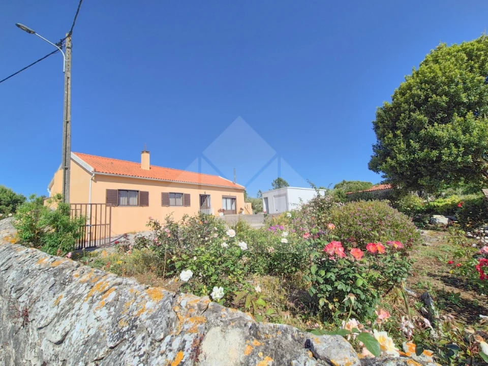 Moradia T3 para Venda em Reguengo Grande Foto 7