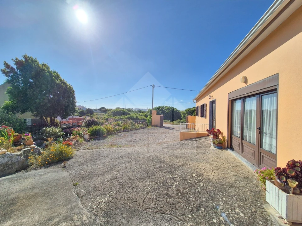 Moradia T3 para Venda em Reguengo Grande Foto 12