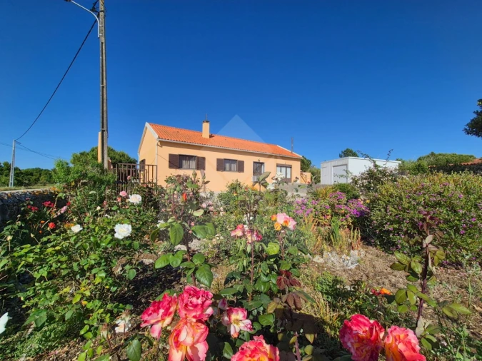 Moradia T3 para Venda em Reguengo Grande Foto 9