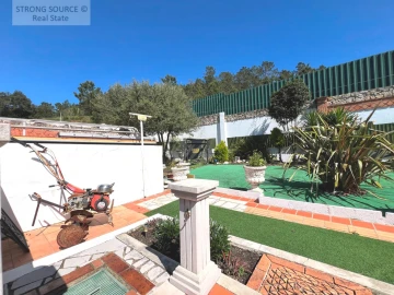 Moradia T5 para Venda em Sesimbra (Castelo)