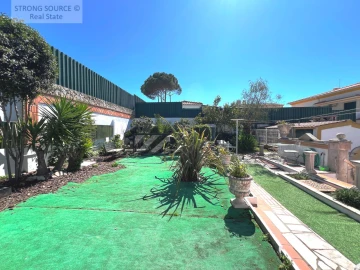 Moradia T5 para Venda em Sesimbra (Castelo)