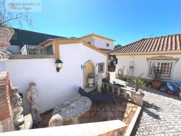 Moradia T5 para Venda em Sesimbra (Castelo)