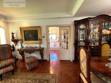 Moradia T5 para Venda em Sesimbra (Castelo)