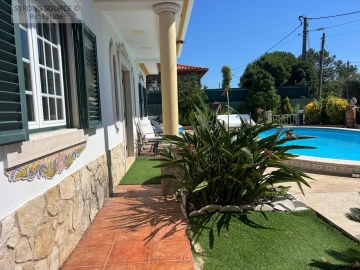 Moradia T5 para Venda em Sesimbra (Castelo)