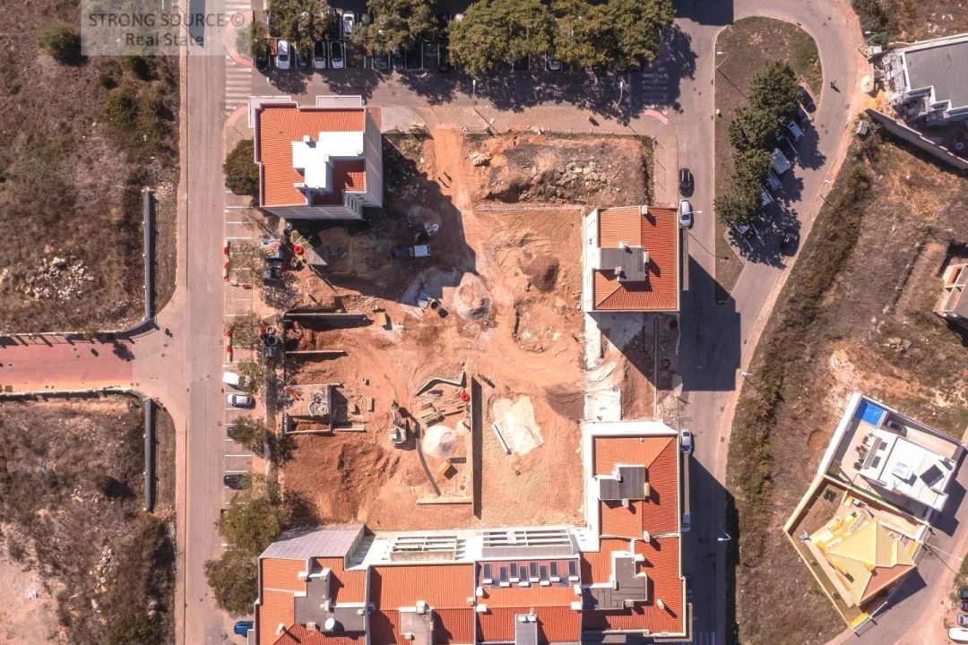 Terreno P/ Prédio para Venda em Porto Salvo Foto 2