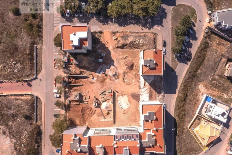 Terreno P/ Prédio para Venda em Porto Salvo Foto 2