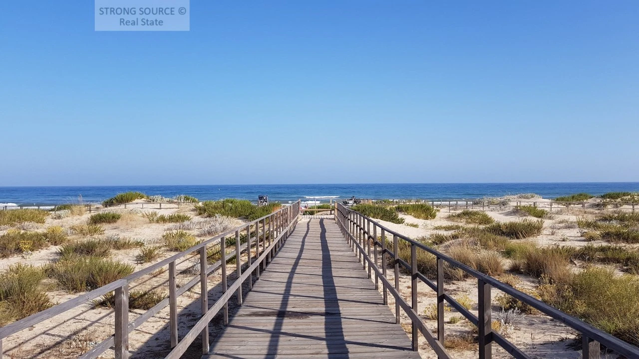 Moradia T5 para Venda em Altura Foto 154