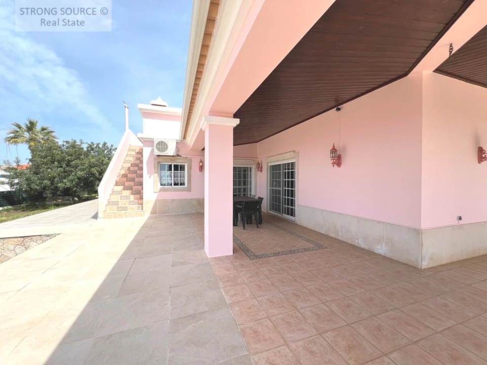 Moradia T5 para Venda em Altura Foto 11