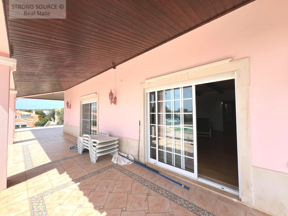 Moradia T5 para Venda em Altura Foto 14