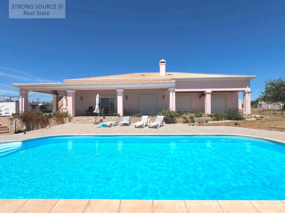 Moradia T5 para Venda em Altura Foto 2