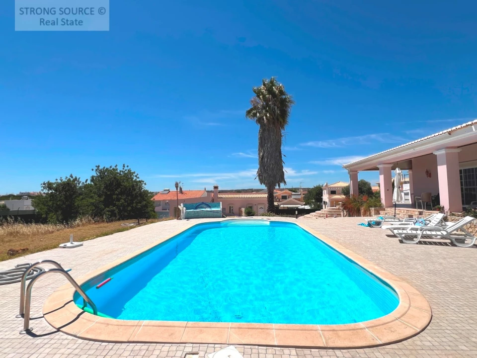 Moradia T5 para Venda em Altura Foto 4