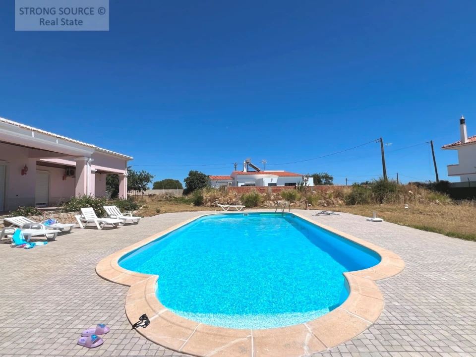 Moradia T5 para Venda em Altura Foto 5