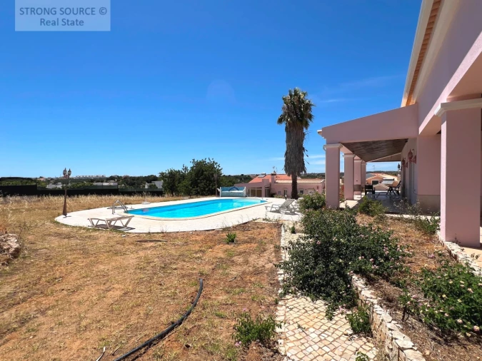 Moradia T5 para Venda em Altura Foto 8