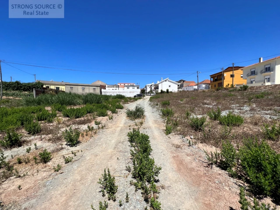 Terreno para Venda em Lourinhã e Atalaia Foto 14