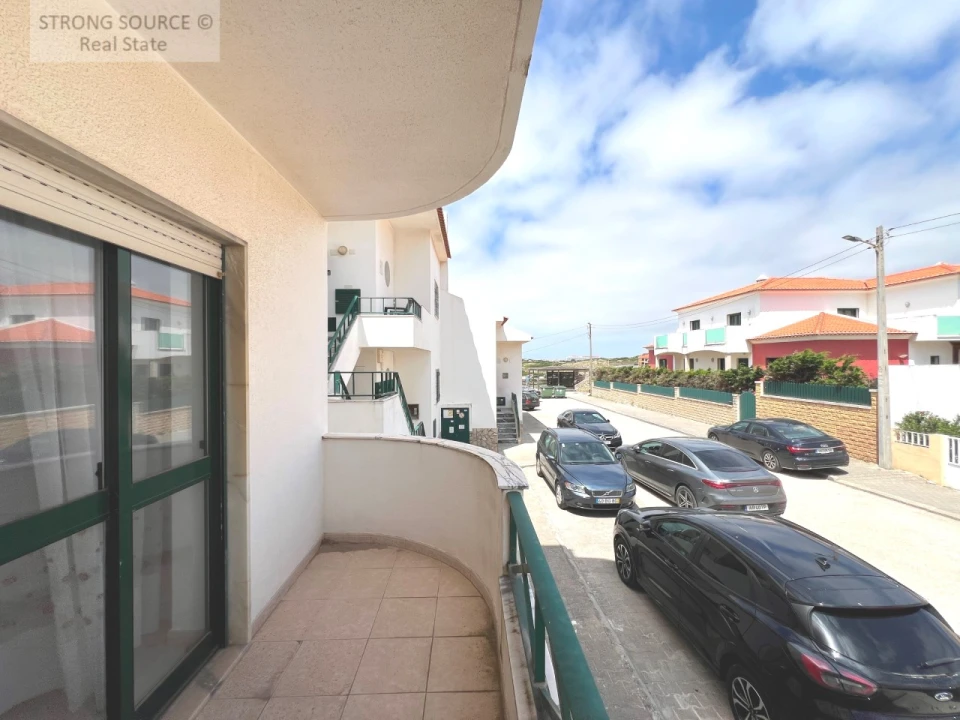 Apartamento T2 para Venda em Atouguia da Baleia Foto 15