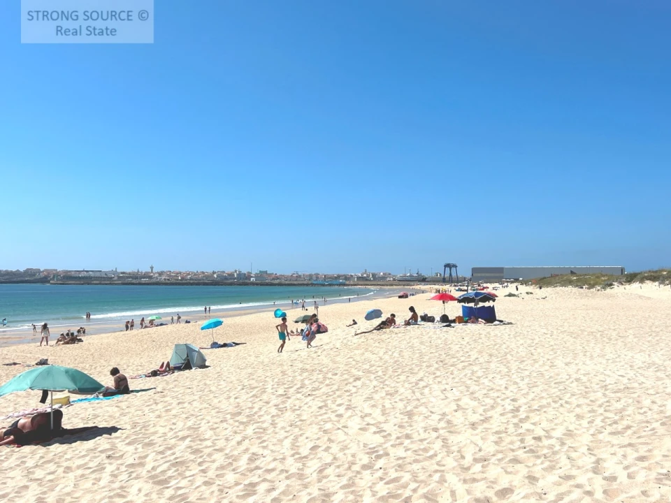 Apartamento T2 para Venda em Atouguia da Baleia Foto 91