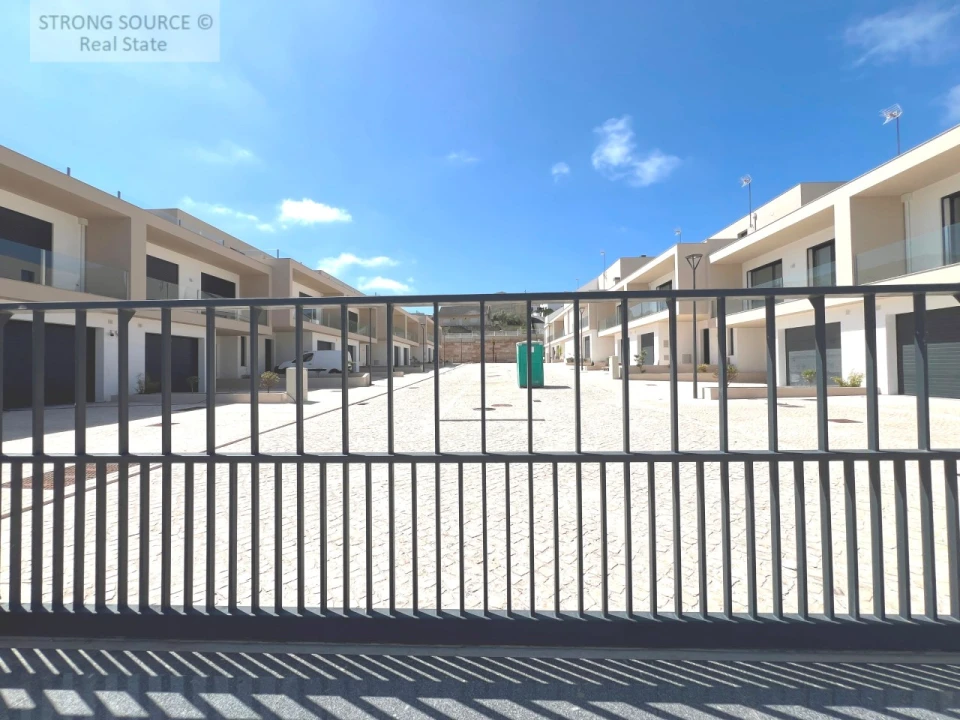 Moradia T5 para Venda em Lourinhã e Atalaia Foto 11
