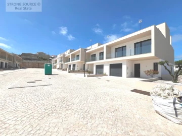 Moradia T5 para Venda em Lourinhã e Atalaia