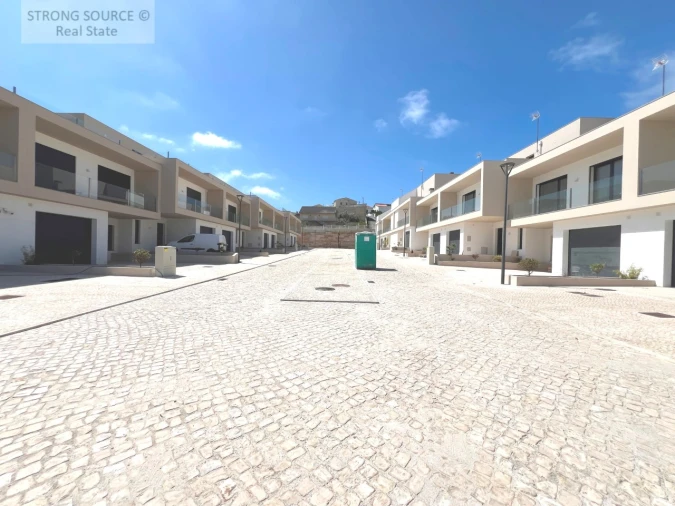Moradia T5 para Venda em Lourinhã e Atalaia Foto 9