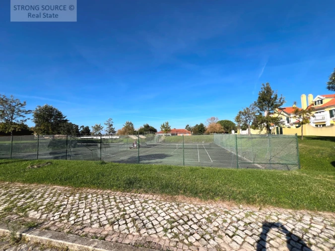 Moradia T4 para Venda em Turcifal Foto 46