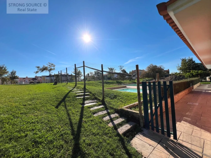 Moradia T4 para Venda em Turcifal Foto 49