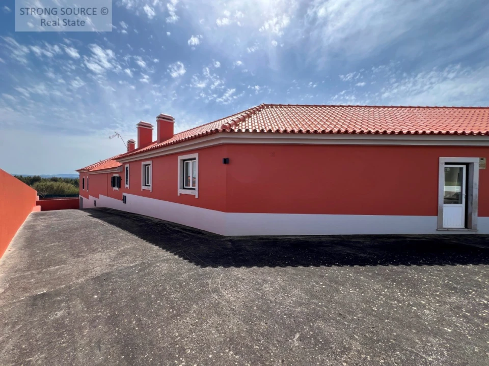 Moradia T6 para Venda em Miragaia e Marteleira Foto 11