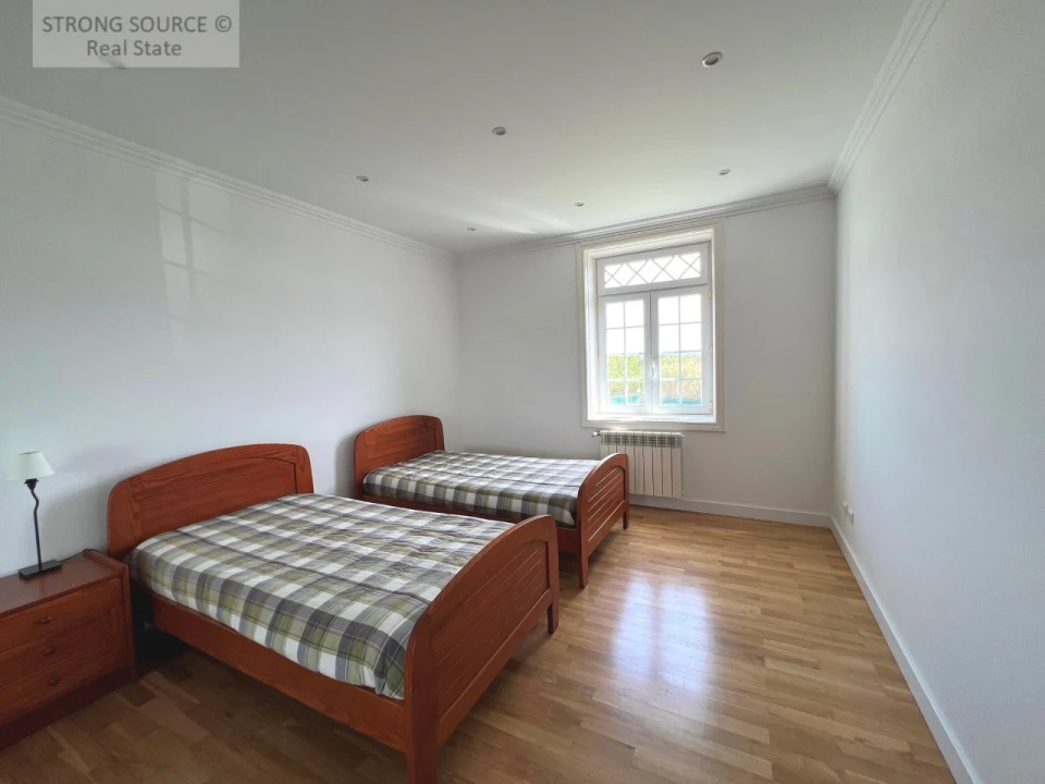 Moradia T6 para Venda em Miragaia e Marteleira Foto 58