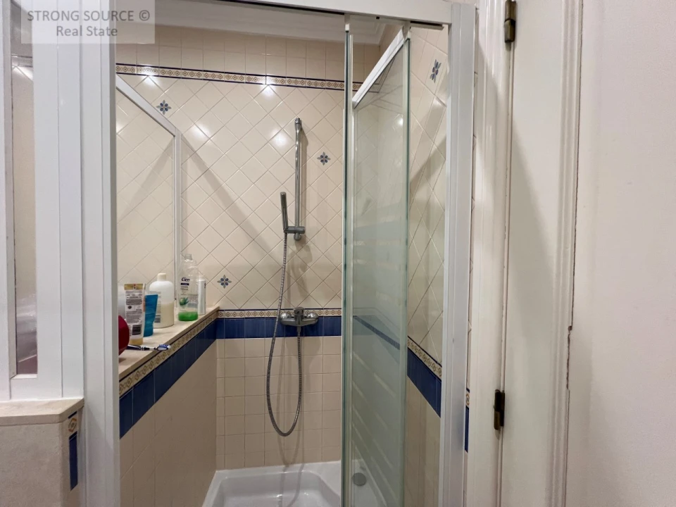 Moradia T6 para Venda em Miragaia e Marteleira Foto 64