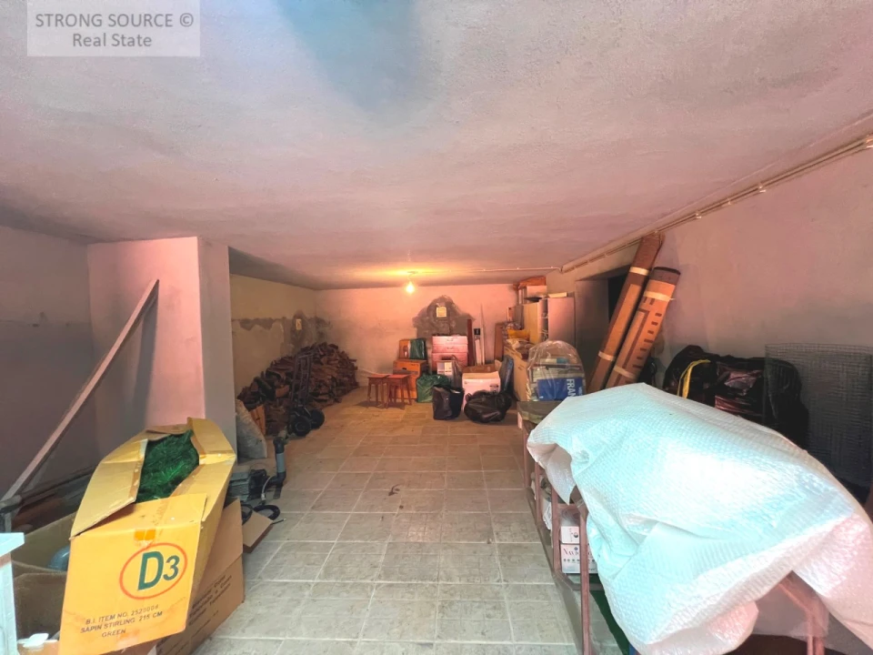 Moradia T6 para Venda em Miragaia e Marteleira Foto 96