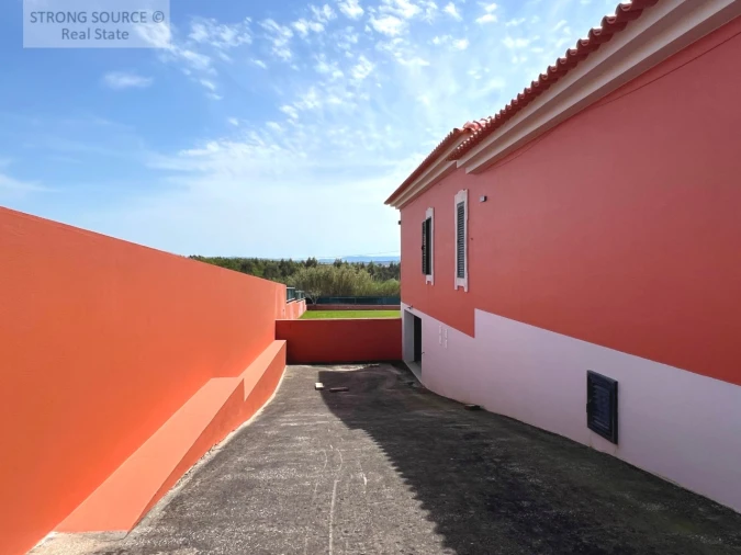 Moradia T6 para Venda em Miragaia e Marteleira Foto 92