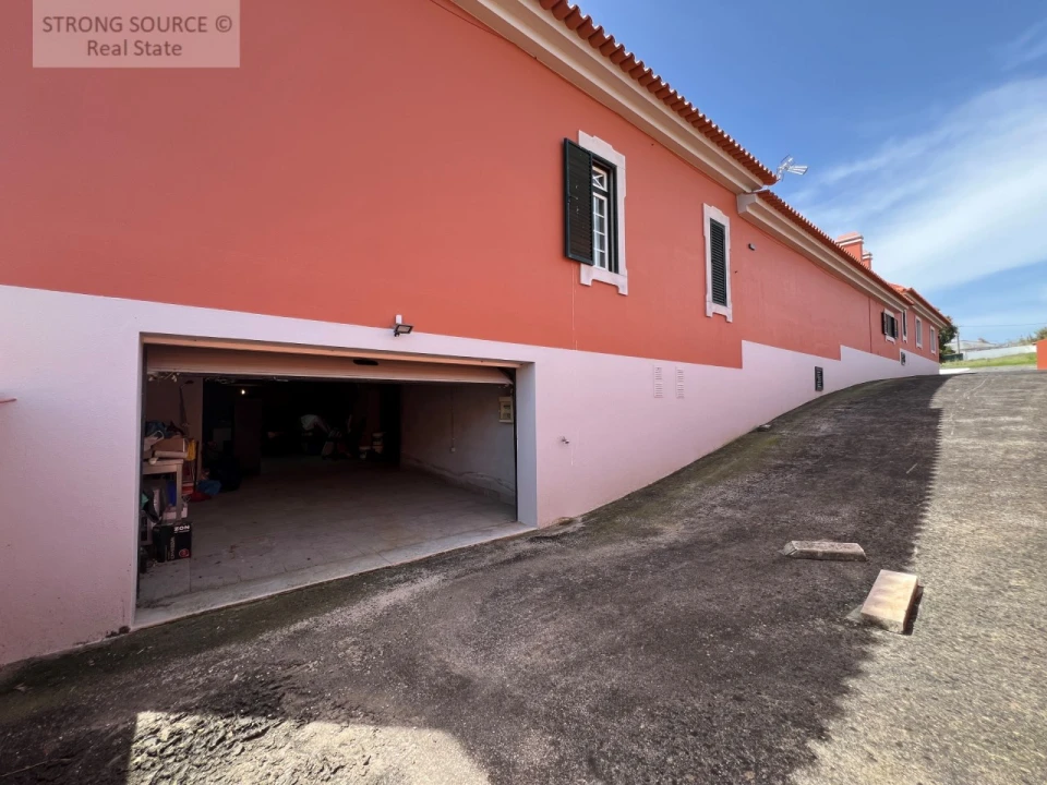 Moradia T6 para Venda em Miragaia e Marteleira Foto 11