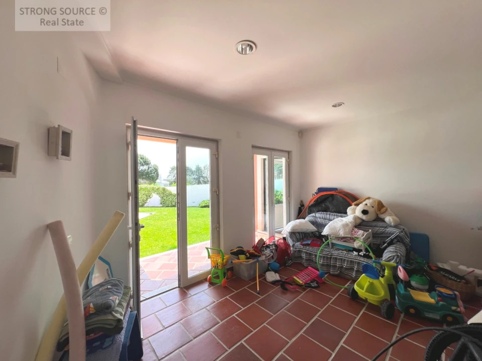 Moradia T6 para Venda em Miragaia e Marteleira Foto 45