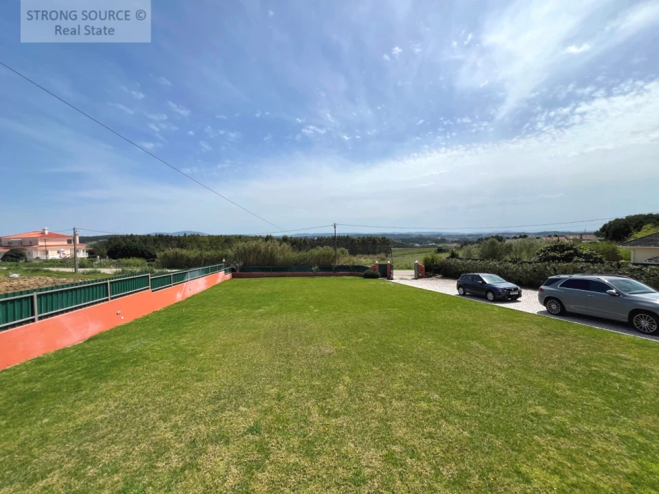 Moradia T6 para Venda em Miragaia e Marteleira Foto 58