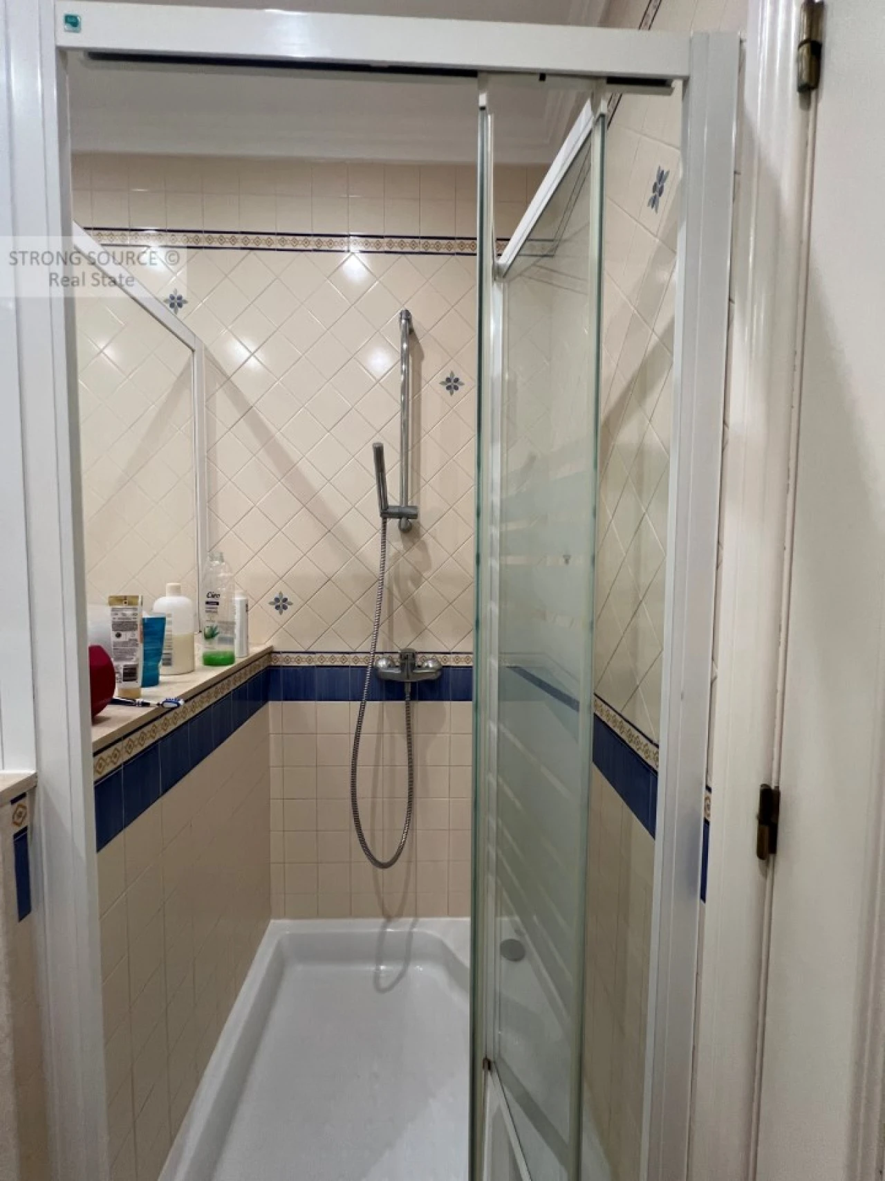 Moradia T6 para Venda em Miragaia e Marteleira Foto 64