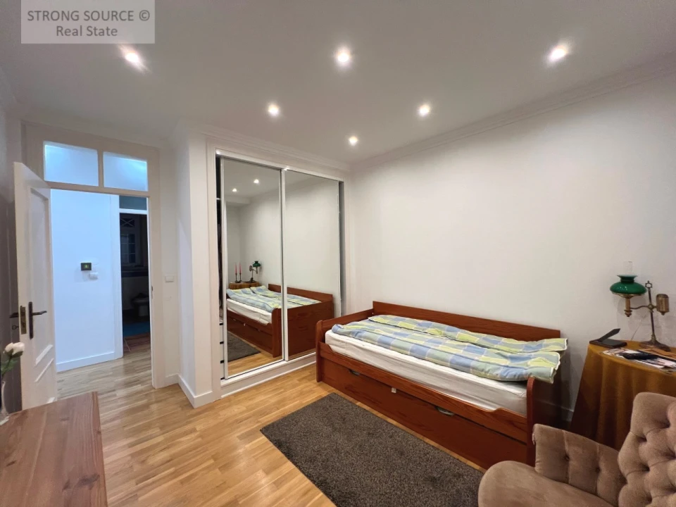 Moradia T6 para Venda em Miragaia e Marteleira Foto 69